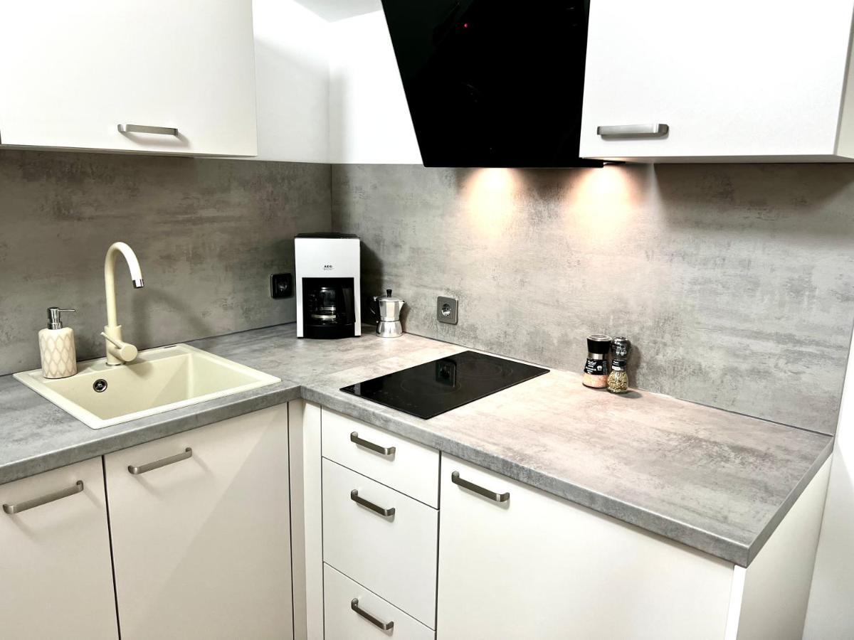 Apartman Dino 파자나 외부 사진